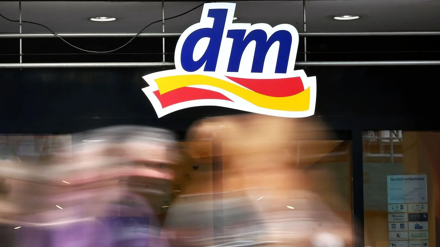 Prävention beim Einkaufen: dm will bald Herz-Kreislauf-Checks in Drogerien anbieten
