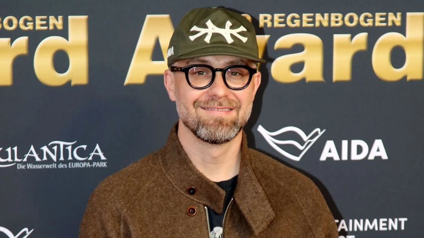 Mark Forster überrascht ohne Kappe – mit sichtbar ergrautem Haar