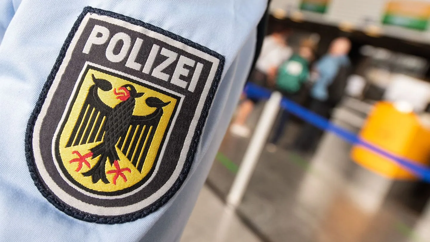 Ausnahmeregeln laufen aus: Luftfahrtbranche warnt vor langen Wartezeiten an Schengen-Grenzen