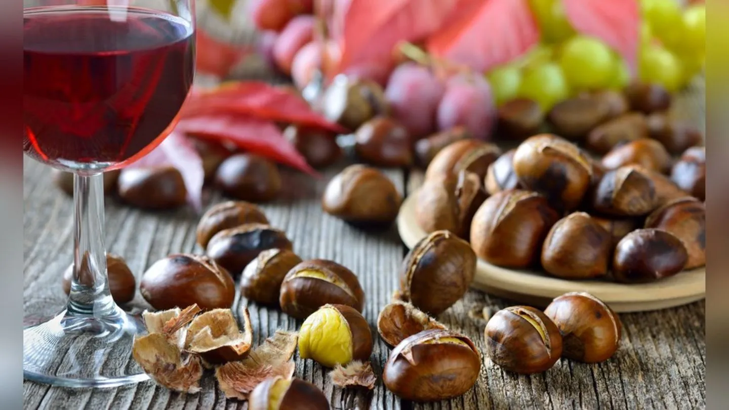 Kastanien, Wein und Wanderschuhe: In Südtirol beginnt die Törggelezeit
